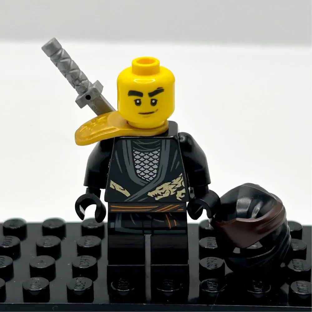 LEGO Ninjago Cole Minifigure w/ Sword only from Ultra Sonic Raider 71739 EUC